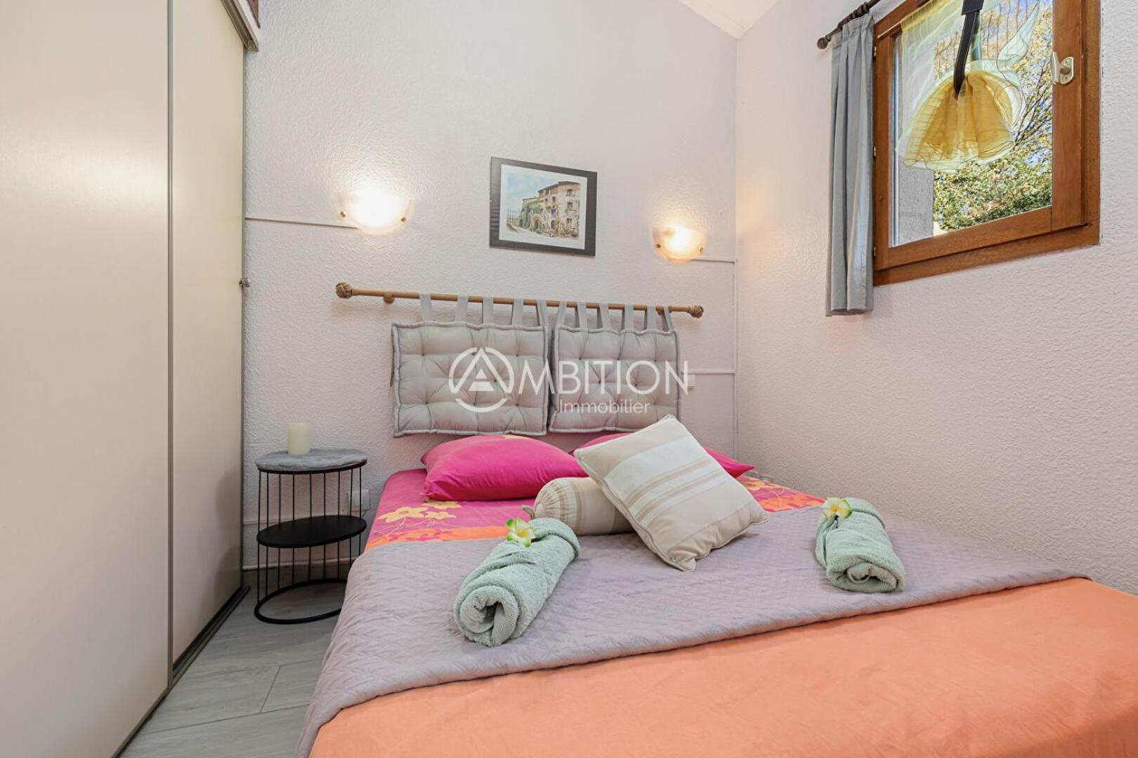 Maisonnette Provencal Ferienhaus Tourrettes